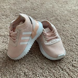 Size 4 baby girl adidas